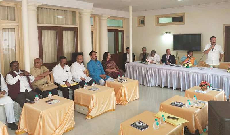 ಕನ್ನಡ ಅಭಿವೃದ್ಧಿ ಪ್ರಾಧಿಕಾರದ ಮನವಿ ಪುಸ್ತಿಕೆಯಲ್ಲಿ ಆರೆಸ್ಸೆಸ್ ಶಿಫಾರಸ್ಸು ಪತ್ರ !