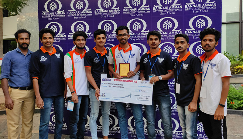 ಪುತ್ತೂರು: ರಾಷ್ಟ್ರಮಟ್ಟದ ಏರೋಡಿಸೈನ್ ಚಾಲೆಂಜ್-5 ಸ್ಪರ್ಧೆಯಲ್ಲಿ ವಿವೇಕಾನಂದ ಕಾಲೇಜು ಪ್ರಥಮ