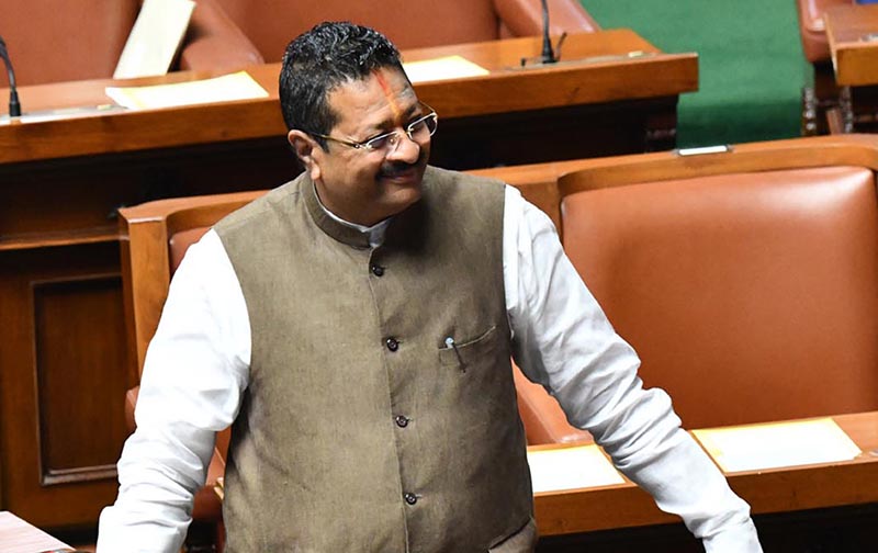 ಮಹಾಭಾರತವನ್ನು ಕೆಳಜಾತಿಯ ವಾಲ್ಮೀಕಿ ಬರೆದರು ಎಂದ ಶಾಸಕ ಯತ್ನಾಳ್ !