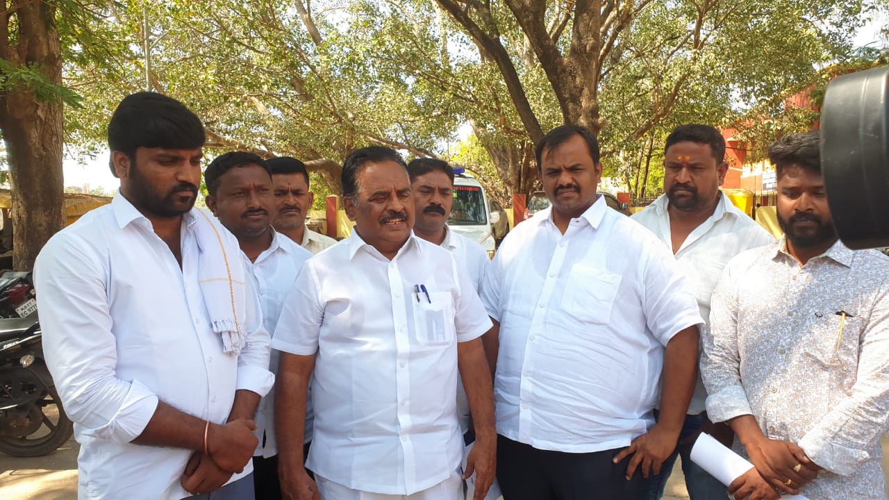 ಶಾಸಕ ಯತ್ನಾಳ್ ವಿರುದ್ಧ ಜಾತಿ ನಿಂದನೆ ಪ್ರಕರಣದಡಿ ದೂರು