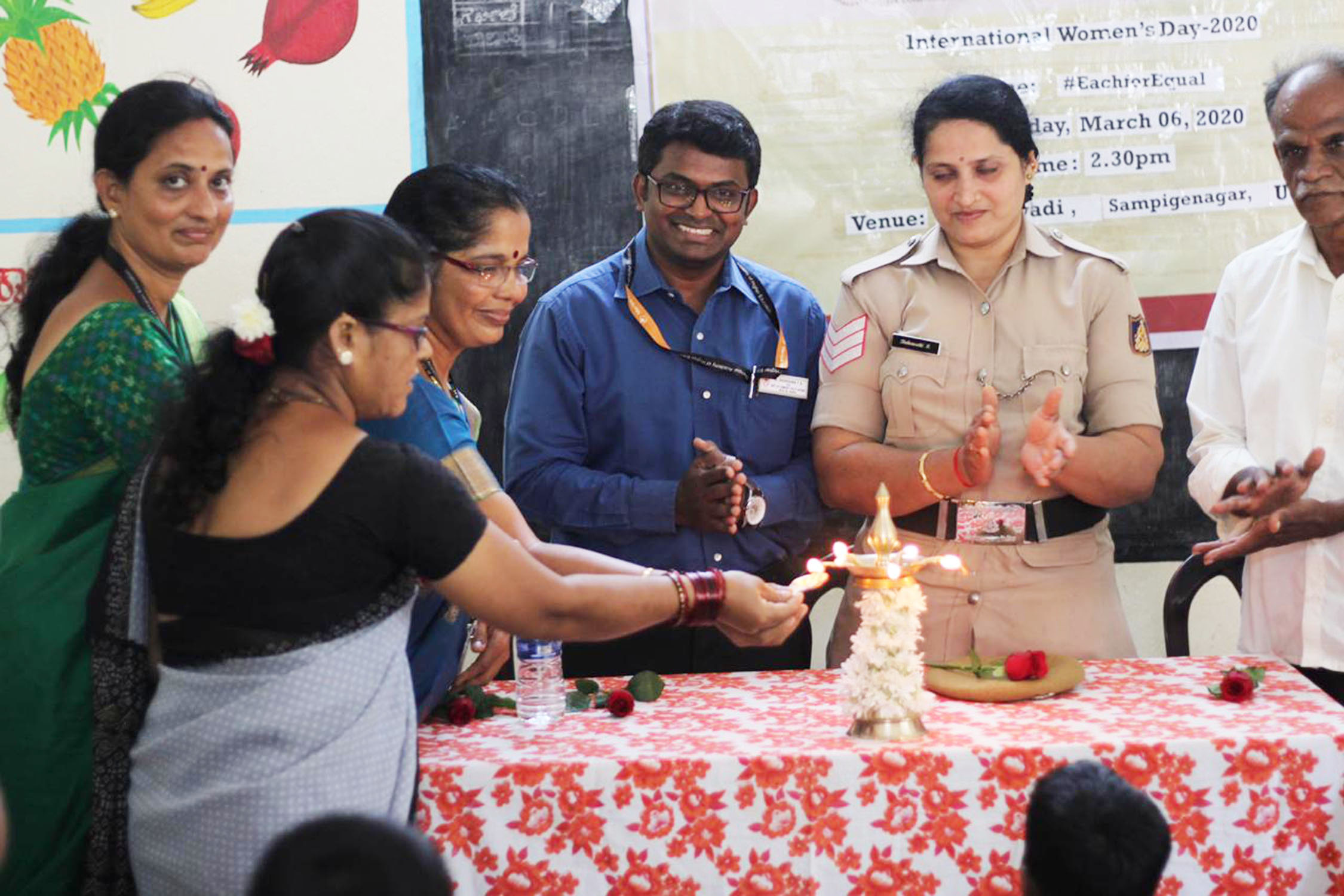 ಮಹಿಳಾ ದಿನಾಚರಣೆ; ಜನಜಾಗೃತಿ ಕಾರ್ಯಕ್ರಮ