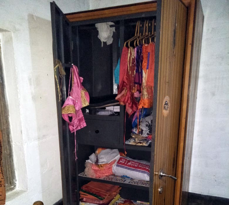 ಬಂಟ್ವಾಳ: ಮನೆಯ ಶೌಚಾಲಯದ ಗೋಡೆ ಕೊರೆದು ಒಳನುಗ್ಗಿ ಲಕ್ಷಾಂತರ ರೂ. ಮೌಲ್ಯದ ನಗ-ನಗದು ಕಳವು