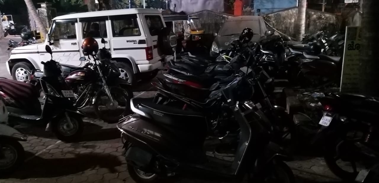 ಉಡುಪಿ: ಅನಗತ್ಯ ತಿರುಗಾಟ; ಬೈಕ್ ಗಳು, ಬೊಲೆರೋ ಪೊಲೀಸ್ ವಶಕ್ಕೆ