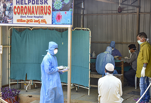 ನಿಲ್ಲದ ಕೊರೋನ ಅಟ್ಟಹಾಸ: ಒಂದೇ ದಿನ 389 ಮಂದಿಗೆ ಸೋಂಕು ದೃಢ; ಸಾವಿನ ಸಂಖ್ಯೆ 52ಕ್ಕೇರಿಕೆ