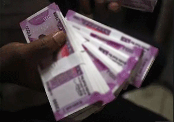 ಉಡುಪಿ: ರಸ್ತೆಯಲ್ಲಿ 2000, 500 ರೂ.ನ ನಕಲಿ ನೋಟುಗಳನ್ನು ಎಸೆದ ಅಪರಿಚಿತ