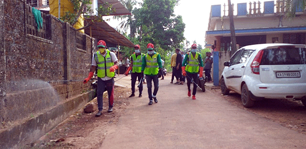 ಸಜಿಪ ಮೂಡ, ಸಜಿಪ ಮುನ್ನೂರು ಗ್ರಾಮದಲ್ಲಿ ಎಸ್.ಡಿ.ಪಿ.ಐ.ಯಿಂದ ರಾಸಾಯನಿಕ ಸಿಂಪಡಣೆ