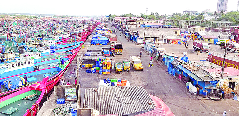 ಸಾವಿರಾರು ಕುಟುಂಬಗಳು ಬೀದಿಪಾಲಾಗುವ ಭೀತಿ