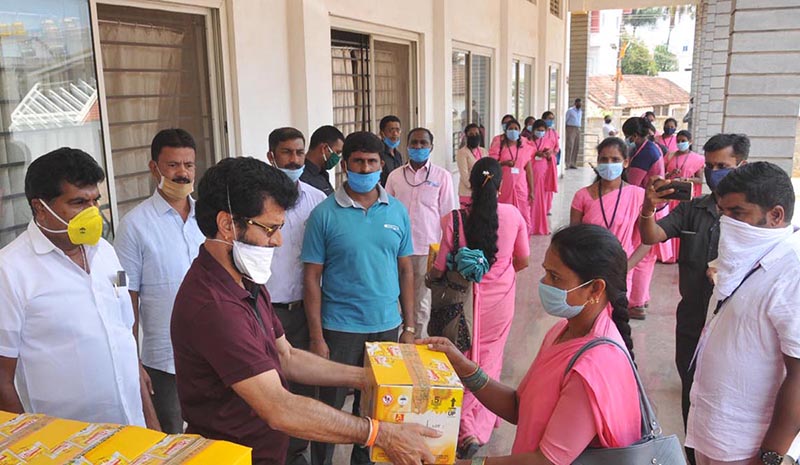 ಲಾಕ್‍ಡೌನ್ ಮಧ್ಯೆ ವೈದ್ಯರು, ಪೊಲೀಸರು, ಆಶಾ ಕಾರ್ಯಕರ್ತೆಯರ ಸೇವೆ ಸ್ಮರಣೀಯ: ಸಚಿವ ಸಿ.ಟಿ.ರವಿ