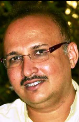 ಭಟ್ಕಳ: ಉಧ್ಯಮಿ ಮಂಗಲದಾಸ ಕಾಮತ್ ರಿಂದ ತಾಲೂಕಿನ ವಿವಿಧೆಡೆ ಆಹಾರ ಸಾಮಾಗ್ರಿ ವಿತರಣೆ