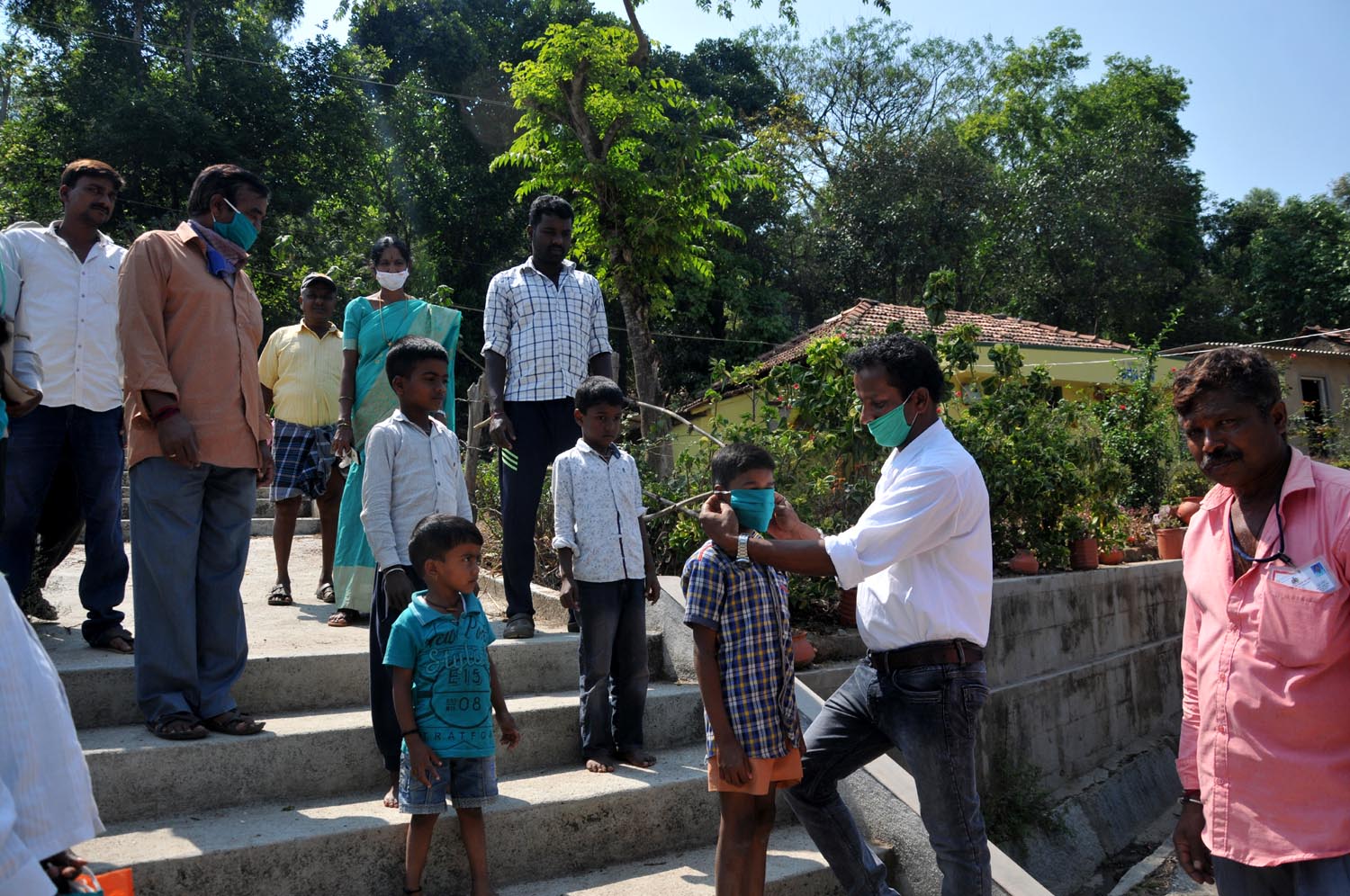 ಚಿಕ್ಕಮಗಳೂರು: ವಸ್ತಾರೆ ಗ್ರಾಪಂನಿಂದ ನಾಲ್ಕು ಸಾವಿರ ಮಾಸ್ಕ್ ವಿತರಣೆ