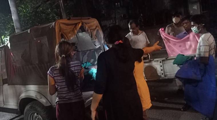 ಪೊಲೀಸ್ ವ್ಯಾನ್‌ನೊಳಗೆ ಗಂಡುಮಗುವಿಗೆ ಜನ್ಮ ನೀಡಿದ ದಿಲ್ಲಿ ಮಹಿಳೆ