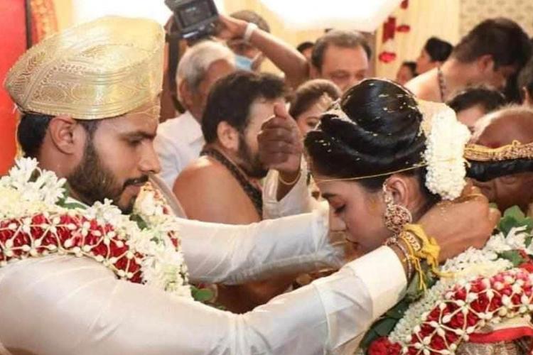 ಲಾಕ್ ಡೌನ್ ನಡುವೆ ನಿಖಿಲ್ ಕುಮಾರಸ್ವಾಮಿ ವಿವಾಹ: ಸುರಕ್ಷಿತ ಅಂತರ ಉಲ್ಲಂಘನೆ