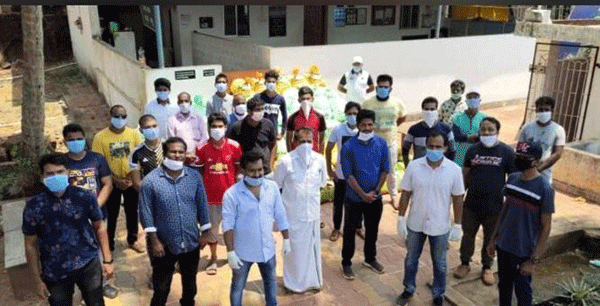 ಕನ್ನುಕೆರೆ: ದಿ ಫಾಲ್ಕನ್ ಕ್ಲಬ್ ವತಿಯಿಂದ ಆಹಾರ ಸಾಮಗ್ರಿಗಳ ಕಿಟ್ ವಿತರಣೆ