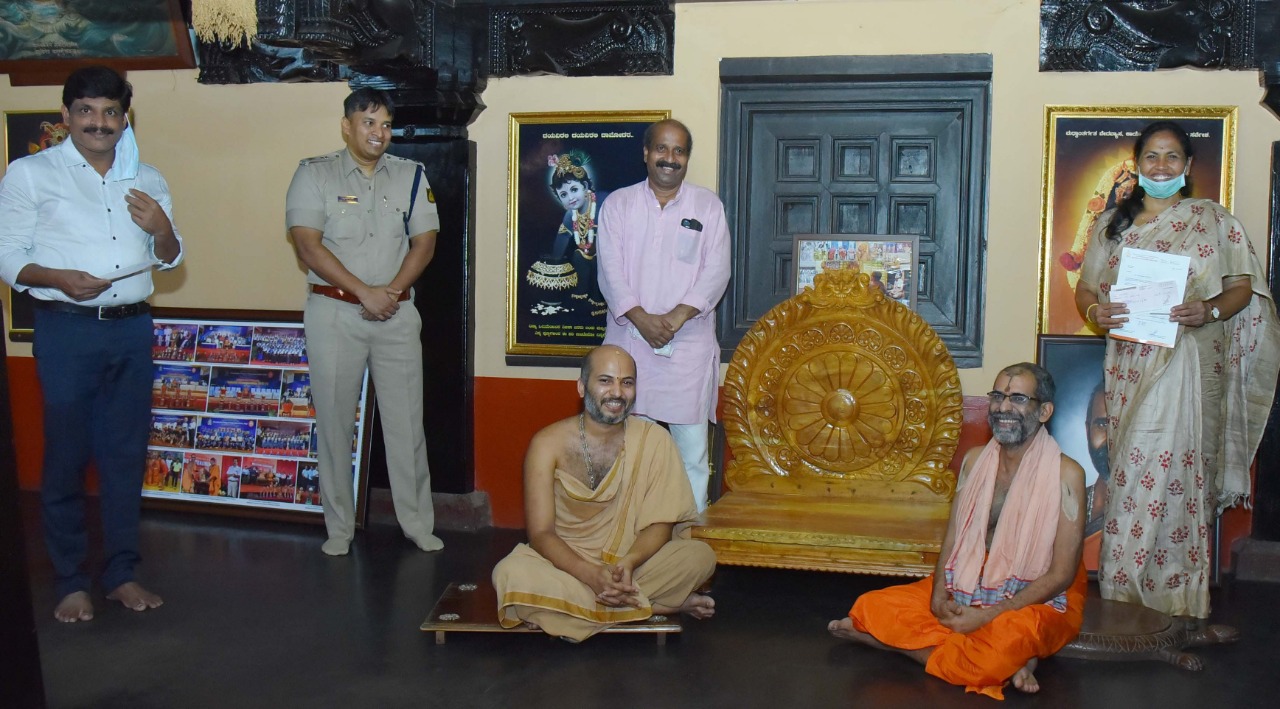 ಕೊರೋನ: ಕೇಂದ್ರ ಪರಿಹಾರ ನಿಧಿಗೆ ಅದಮಾರು ಮಠದಿಂದ ದೇಣಿಗೆ