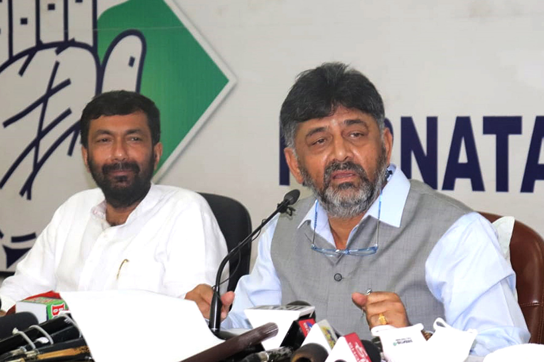 ಅಸಂಘಟಿತ ವಲಯದ ಕಾರ್ಮಿಕರಿಗೆ ತಲಾ 10 ಸಾವಿರ ರೂ. ಪರಿಹಾರ ನೀಡಿ: ಡಿಕೆಶಿ ಆಗ್ರಹ