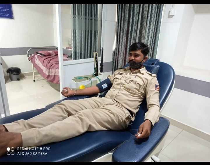 ಮೂಡುಬಿದಿರೆ:  ರಕ್ತದಾನ ಮಾಡಿ ಮಹಿಳೆಯ ಜೀವ ರಕ್ಷಿಸಿದ ಪೊಲೀಸ್ ಕಾನ್‍ಸ್ಟೇಬಲ್