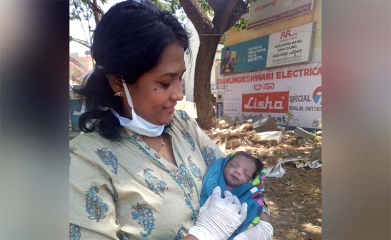 ಬೆಂಗಳೂರು: ಆಸ್ಪತ್ರೆ ತಲುಪಲು 7 ಕಿ.ಮೀ ನಡಿಗೆ; ಕೊನೆಗೆ ಡೆಂಟಲ್ ಆಸ್ಪತ್ರೆಯಲ್ಲಿ ಹೆರಿಗೆ