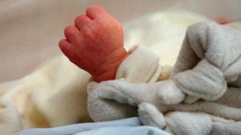 ರಕ್ತಸ್ರಾವದಿಂದ ಬಳಲುತ್ತಿದ್ದ ಗರ್ಭಿಣಿಯ ಧಾರ್ಮಿಕ ನಿಂದನೆಗೈದು ರಕ್ತ ಒರೆಸುವಂತೆ ಹೇಳಿದ ಆಸ್ಪತ್ರೆ ಸಿಬ್ಬಂದಿ: ಆರೋಪ