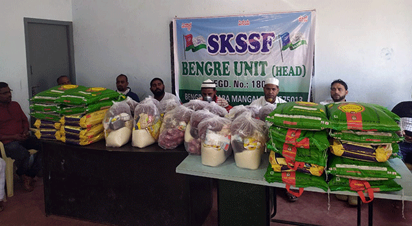 ಒಎಸ್ಎಫ್,- ಎಸ್ಕೆ ಎಸ್ಸೆಸ್ಸೆಫ್ ಬೆಂಗ್ರೆ ಶಾಖೆಯಿಂದ ಆಹಾರ ಸಾಮಗ್ರಿ ವಿತರಣೆ