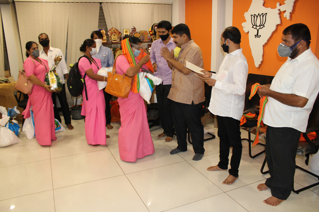 ಆಶಾ ಕಾರ್ಯಕರ್ತೆಯರನ್ನು ಗೌರವದಿಂದ ಕಾಣಬೇಕು : ಶಾಸಕ ಕಾಮತ್