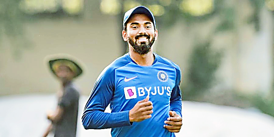 ದುರ್ಬಲ ಮಕ್ಕಳ ನೆರವಿಗೆ ಹರಾಜಿಗಾಗಿ ವಿಶ್ವಕಪ್‌ನ ಬ್ಯಾಟ್ ನೀಡಿದ ರಾಹುಲ್