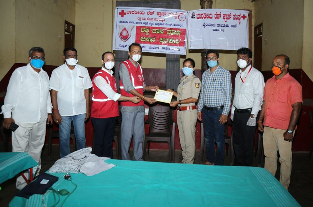 ಬೈಂದೂರಿನಲ್ಲಿ ಸ್ವಯಂ ಪ್ರೇರಿತ ರಕ್ತದಾನ ಶಿಬಿರ