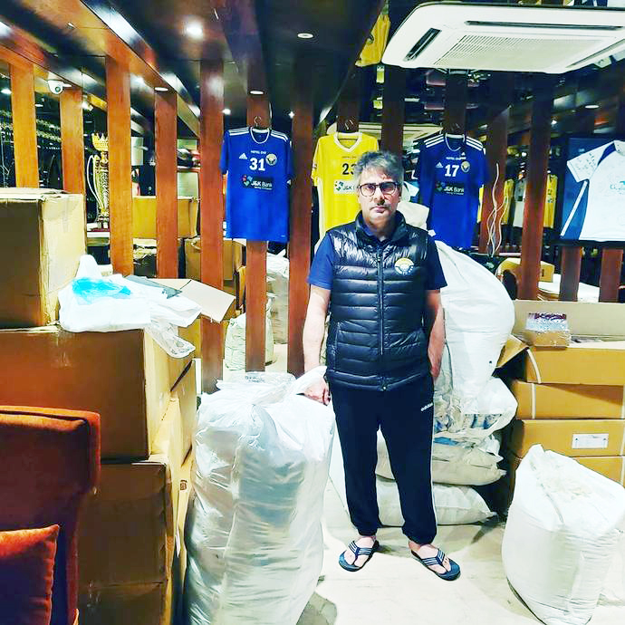 ವೈದ್ಯಕೀಯ ವೃತ್ತಿಪರರಿಗೆ ಪಿಪಿಇ ಕಿಟ್‌ಒದಗಿಸಿದ ರಿಯಲ್ ಕಾಶ್ಮೀರ ಎಫ್‌ಸಿ