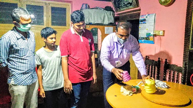 ಸಕಲೇಶಪುರ: ಈದ್ ಹಬ್ಬಕ್ಕಾಗಿ ಸಂಗ್ರಹಿಸಿದ್ದ ಹಣ ಸಿಎಂ ಪರಿಹಾರ ನಿಧಿಗೆ ನೀಡಿದ ಬಾಲಕರು