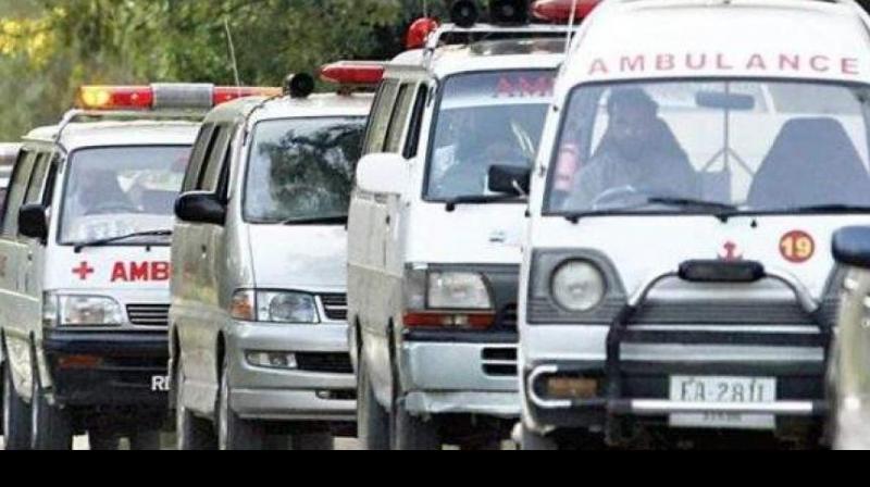 ಆ್ಯಂಬುಲೆನ್ಸ್ ನಿರಾಕರಣೆ: ಬೈಕ್‌ನಲ್ಲಿ ಆಸ್ಪತ್ರೆಗೆ ಸಾಗಿಸುವಾಗ ಬಾಲಕ ಮೃತ್ಯು