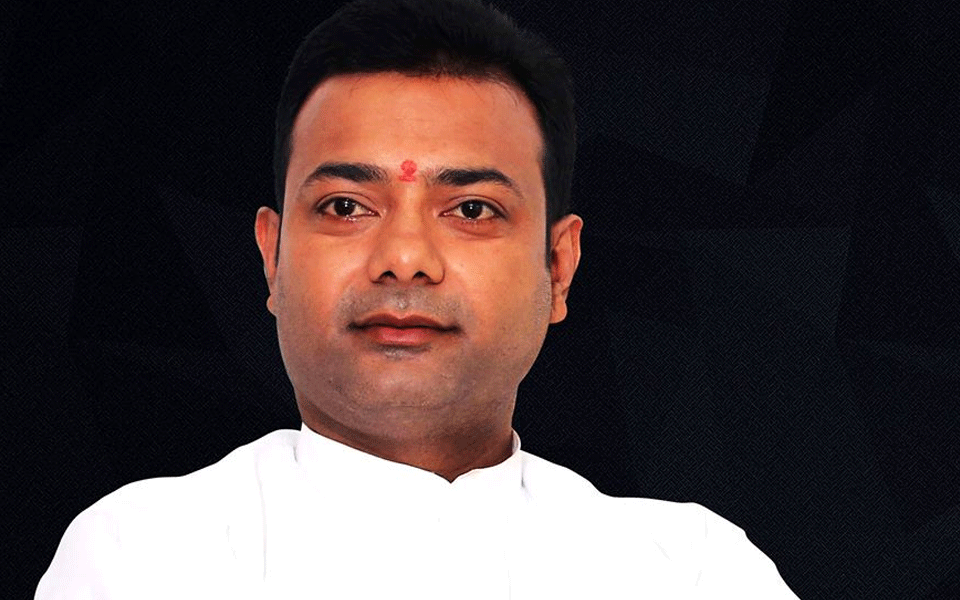 ಮುಸ್ಲಿಂ ತರಕಾರಿ ಮಾರಾಟಗಾರನಿಗೆ ಬೆದರಿಕೆಯೊಡ್ಡಿ ಕಿರುಕುಳ ನೀಡಿದ ಬಿಜೆಪಿ ಶಾಸಕ; ವೀಡಿಯೋ ವೈರಲ್