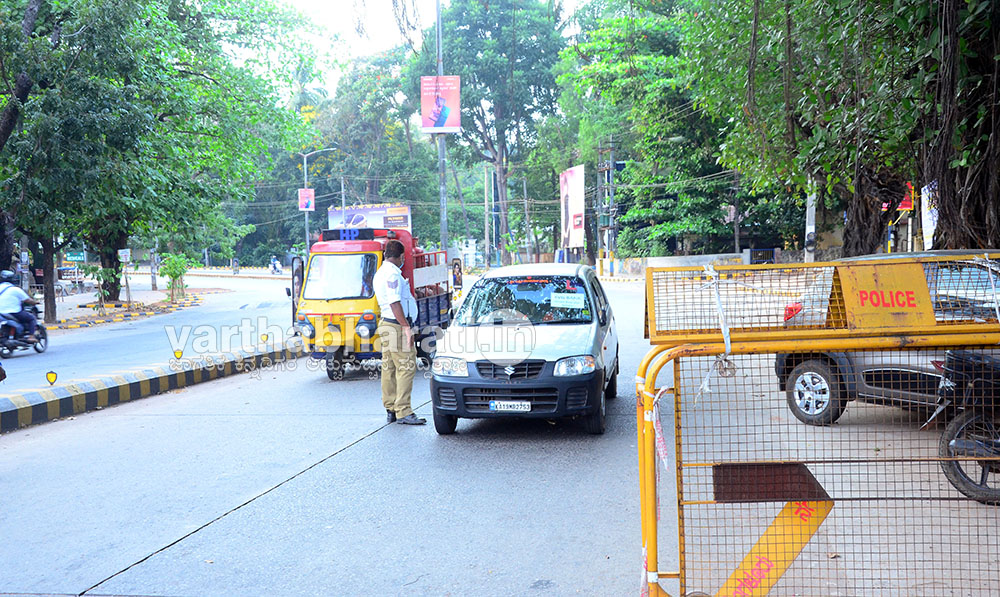 ಮಂಗಳೂರು: ಅನಗತ್ಯ ವಾಹನ ಸಂಚಾರಕ್ಕೆ ಬ್ರೇಕ್; ಪೊಲೀಸರಿಂದ ಕಟ್ಟುನಿಟ್ಟಿನ ತಪಾಸಣೆ
