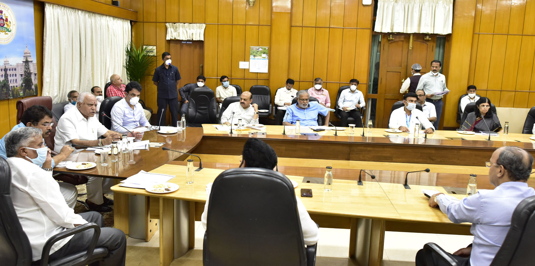 ಕೊರೋನ ಹೆಲ್ತ್ ಬುಲೆಟಿನ್ ಜವಾಬ್ದಾರಿ ಸಚಿವ ಸುರೇಶ್‍ ಕುಮಾರ್ ಹೆಗಲಿಗೆ