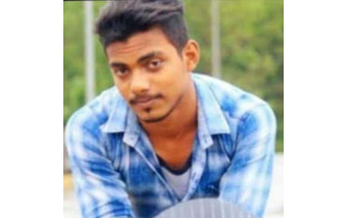 ಬೈಂದೂರು: ಲಾರಿ ಫಲ್ಟಿ; ಕ್ಲೀನರ್ ಮೃತ್ಯು