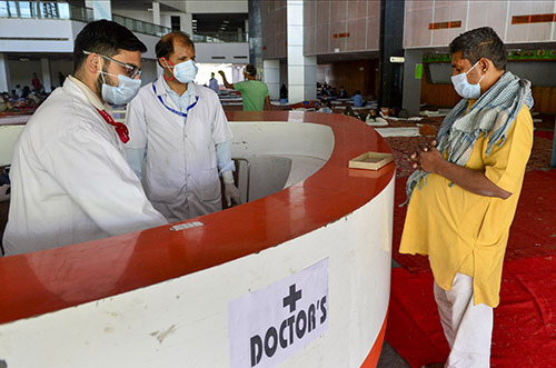 ಕೊರೋನ ವೈರಸ್ ವಿರುದ್ಧ ಹೋರಾಟದಲ್ಲಿ ಕೈಜೋಡಿಸಲು ಮುಂದಾದ 30,000ಕ್ಕೂ ಅಧಿಕ ವೈದ್ಯರು