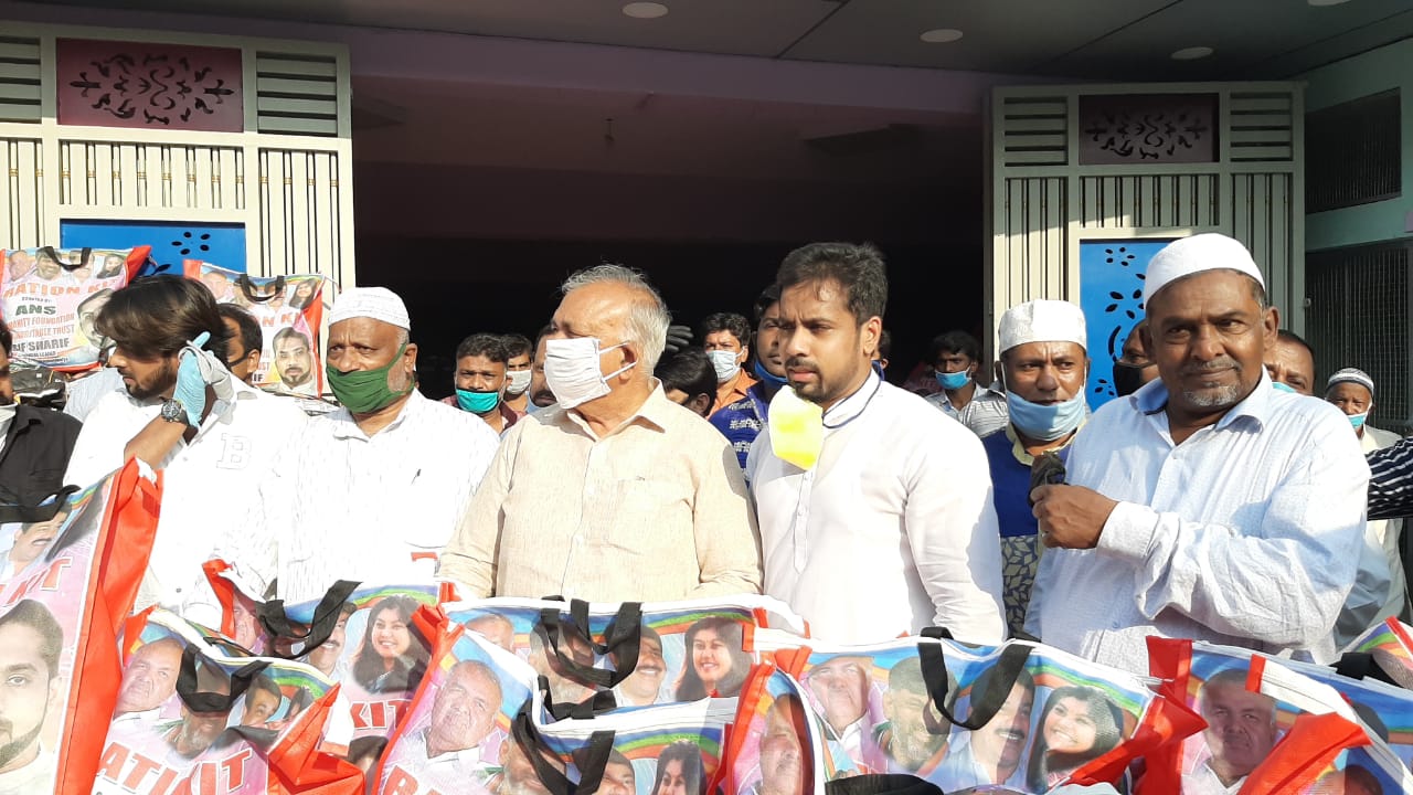 ಹ್ಯುಮಾನಿಟಿ ಫೌಂಡೇಶನ್ ಟ್ರಸ್ಟ್ ವತಿಯಿಂದ 10 ಸಾವಿರ ರೇಷನ್ ಕಿಟ್ ವಿತರಣೆ