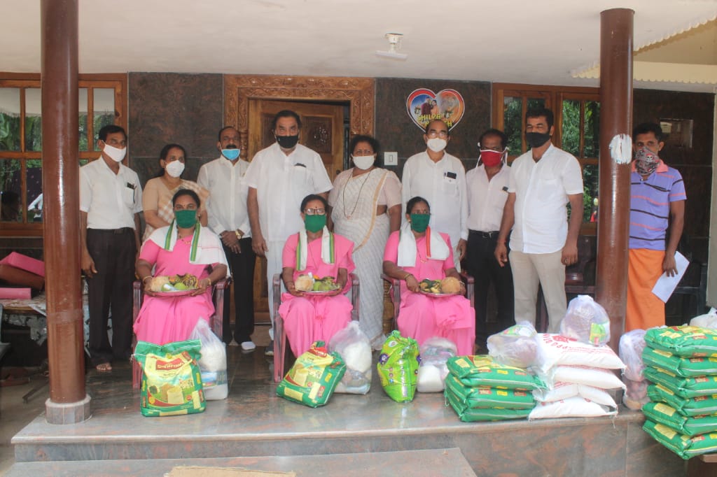 ಅನಂತಾಡಿ : ಆಶಾ ಕಾರ್ಯಕರ್ತರಿಗೆ ಗೌರವರ್ಪಣೆ, ಕಿಟ್ ವಿತರಣೆ