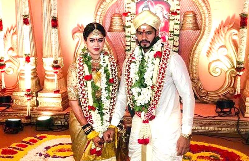 ನಿಖಿಲ್ ವಿವಾಹ: ವಾಹನಗಳಿಗೆ ನೀಡಿದ ಪಾಸ್ ಬಗ್ಗೆ ವರದಿ ಸಲ್ಲಿಸಲು ಸರಕಾರಕ್ಕೆ ಹೈಕೋರ್ಟ್ ಸೂಚನೆ