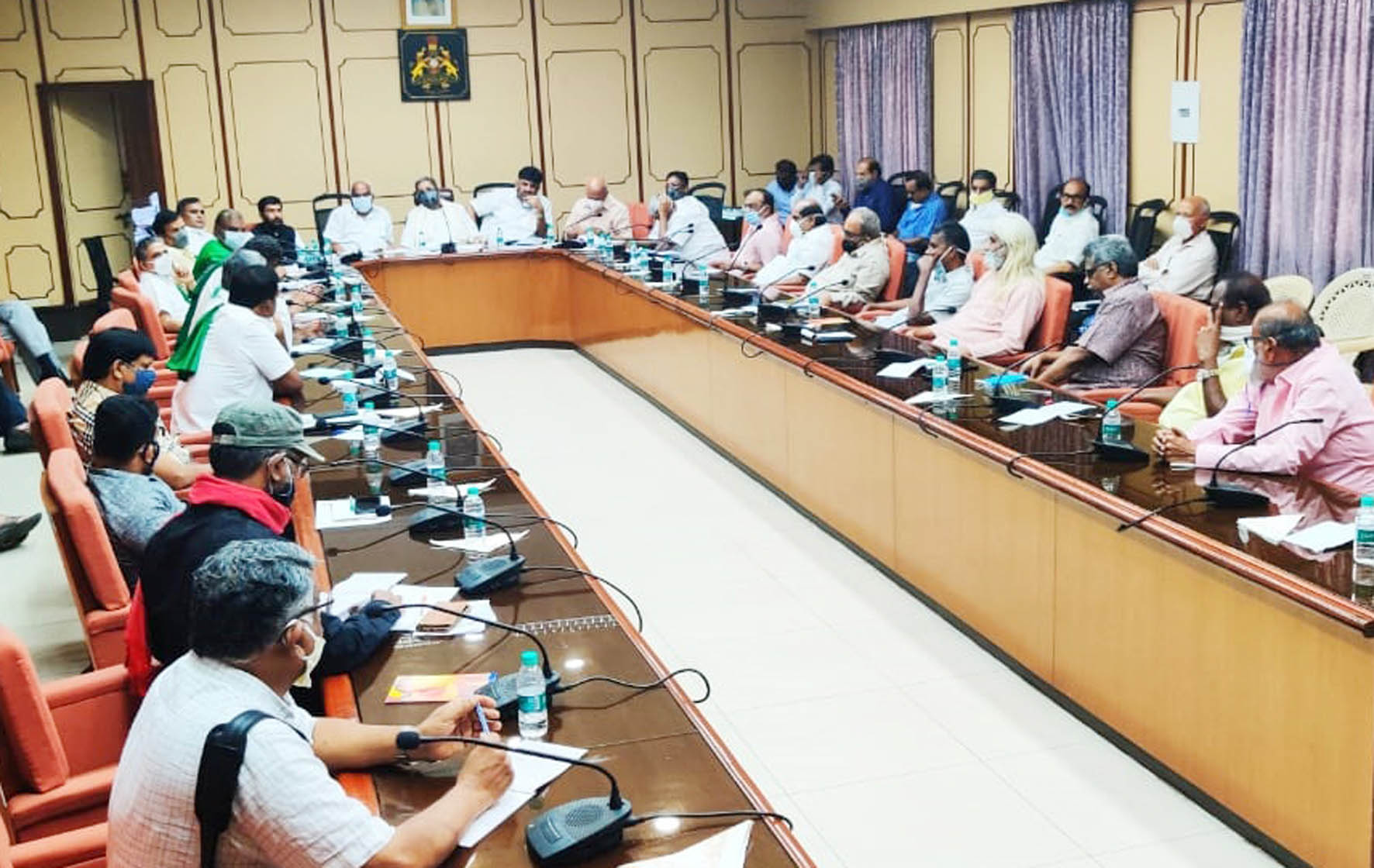 ಲಾಕ್‍ಡೌನ್‍ ಸಂಕಷ್ಟ: ವಿಪಕ್ಷಗಳಿಂದ ರೈತರು, ಶ್ರಮಿಕ ವರ್ಗದ ಪರ ಸಂಘಟಿತ ಹೋರಾಟದ ಎಚ್ಚರಿಕೆ