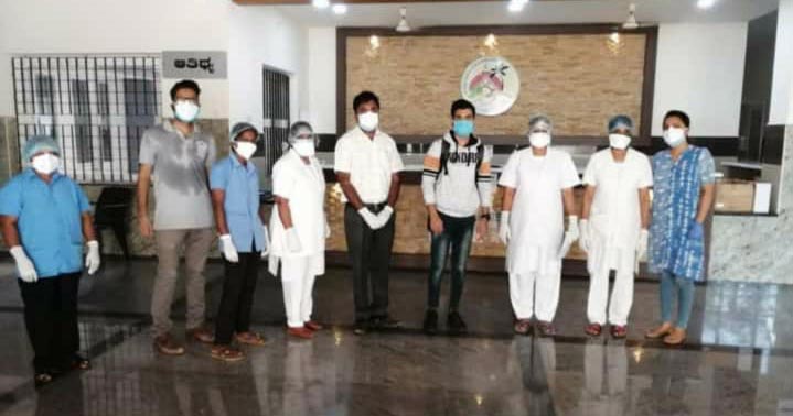 ವೆನ್ಲಾಕ್‌ನಲ್ಲಿ ಉತ್ತಮ ಚಿಕಿತ್ಸೆ ನೀಡಿ, ಪ್ರೀತಿಯಿಂದ ನೋಡಿಕೊಂಡರು : ಕೊರೋನದಿಂದ ಗುಣಮುಖನಾದ ಭಟ್ಕಳದ ಯುವಕ