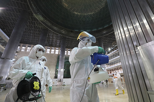 ವುಹಾನ್ ನಗರದ ಬೀಗಮುದ್ರೆ ತೆರವು