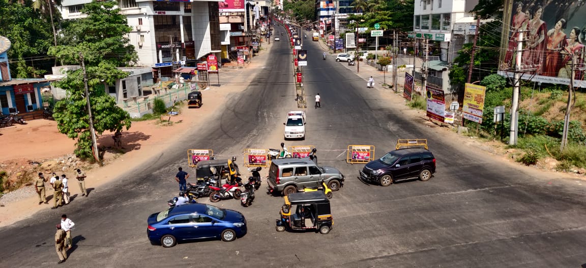 ಮಂಗಳೂರು : ಅನಗತ್ಯವಾಗಿ ಸಂಚರಿಸುವ ವಾಹನಗಳು ಪೊಲೀಸ್ ವಶಕ್ಕೆ