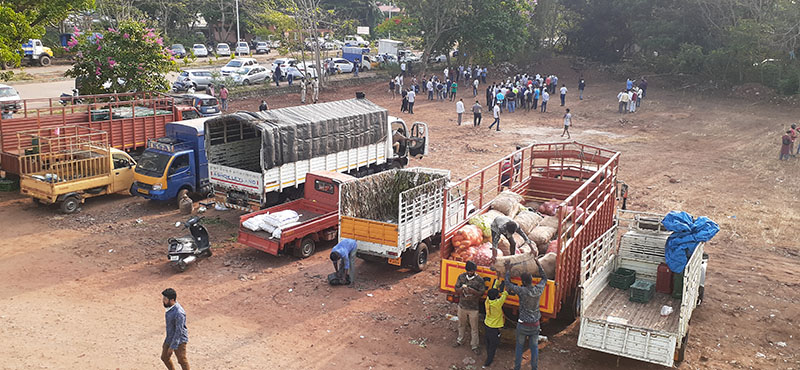 ಲಾಕ್‌ಡೌನ್ ಎಫೆಕ್ಟ್ : ಆಹಾರ ವಸ್ತುಗಳ ಉತ್ಪಾದನೆ, ಸಾಗಾಟಕ್ಕೆ ಹೊಡೆತ !