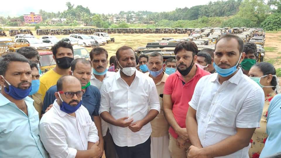 ಕೊರೋನ ವೈರಸ್ ನಿಯಂತ್ರಣದಲ್ಲಿ ಕಾರ್ಮಿಕರ ಸಹಕಾರ ಅಪಾರ: ಯು.ಟಿ.ಖಾದರ್