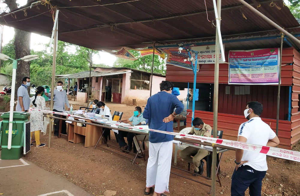 ಶಿವಮೊಗ್ಗದಲ್ಲಿ ಕೊರೋನ ಪಾಸಿಟಿವ್ ಪ್ರಕರಣ: ಉಡುಪಿ ಜಿಲ್ಲೆಯ ಸೋಮೇಶ್ವರ ಗಡಿಯಲ್ಲಿ ಕಟ್ಟೆಚ್ಚರ