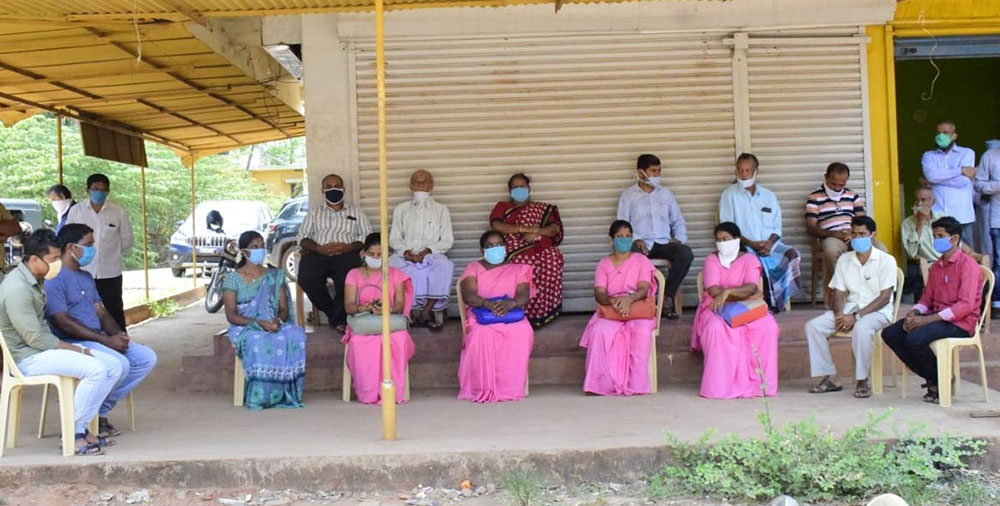 ಹೊನ್ನಾಳ: ಕೋವಿಡ್ ಕುರಿತ ಕರ್ತವ್ಯ ನಿರತರಿಗೆ ಸನ್ಮಾನ