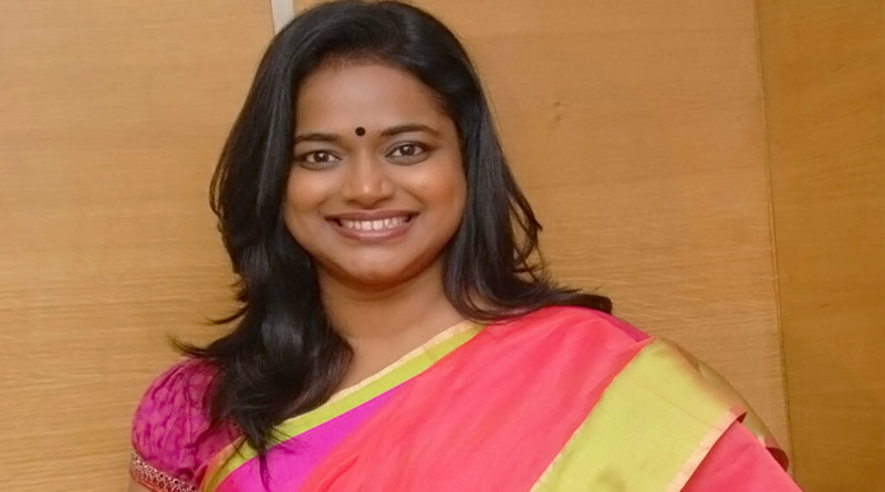 ನಿರ್ಮಾಪಕಿ ಶೃತಿ ನಾಯ್ಡುರಿಂದ ಪೊಲೀಸರಿಗೆ ಬೆಳ್ಳಿ ನಾಣ್ಯದ ಗಿಫ್ಟ್