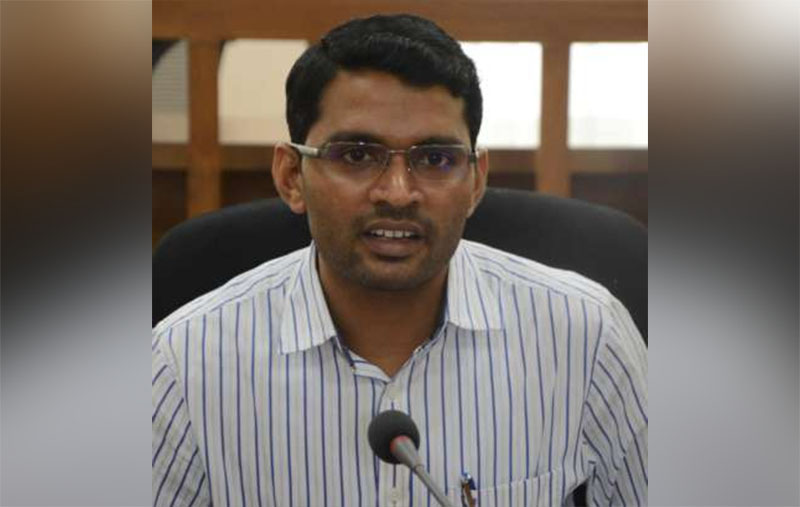 ಯಾದಗಿರಿ ಜಿಲ್ಲೆ ಮಂಗಳವಾರ ಮಧ್ಯರಾತ್ರಿವರೆಗೆ ಸಂಪೂರ್ಣ ಲಾಕ್‍ಡೌನ್‍: ಜಿಲ್ಲಾಧಿಕಾರಿ ಕೂರ್ಮಾರಾವ್