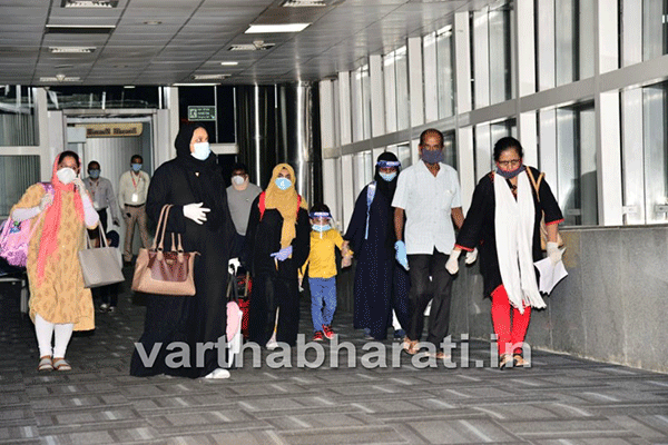 ಊರು ಸೇರಿದ ಖುಷಿಯ ನಡುವೆ ಅವ್ಯವಸ್ಥೆಯ ಜತೆ ಪರದಾಟ!