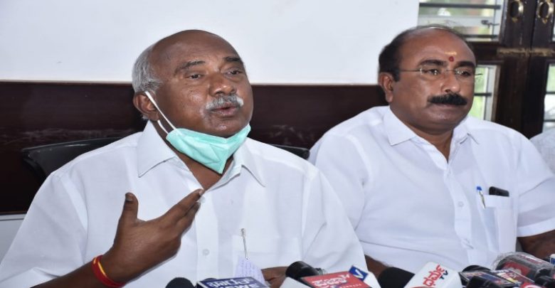 ಹುಣಸೂರನ್ನು ಜಿಲ್ಲೆಯನ್ನಾಗಿ ಮಾಡಲು ಸಿಎಂ ಯಡಿಯೂರಪ್ಪ ಆಸಕ್ತಿ ತೋರಿದ್ದಾರೆ: ಎಚ್.ವಿಶ್ವನಾಥ್