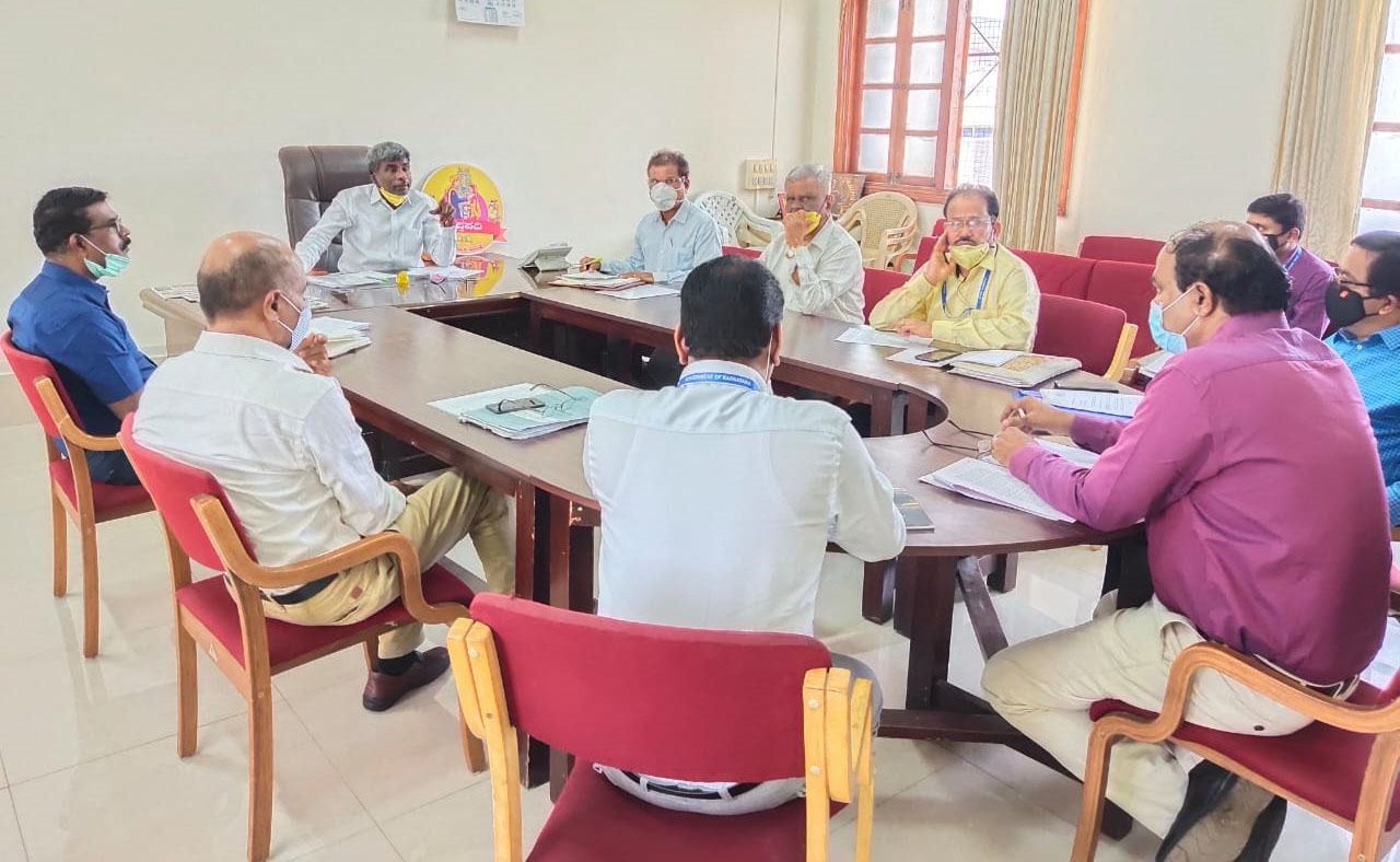 ಕೋಡಿ ಕನ್ಯಾಣ ಜಟ್ಟಿ ಹೂಳೆತ್ತುವ ಕಾಮಗಾರಿ ಪ್ರಗತಿ ಪರಿಶೀಲನೆ